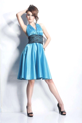 Niebieska rozkloszowana sukienka z koronką w pasie 103 -1 - Ivon