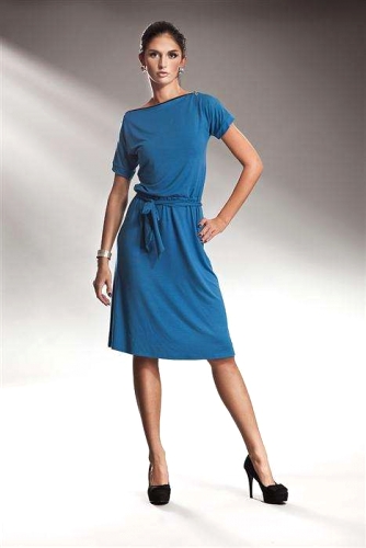 Niebieska, subtelna sukienka z zamkiem - S13